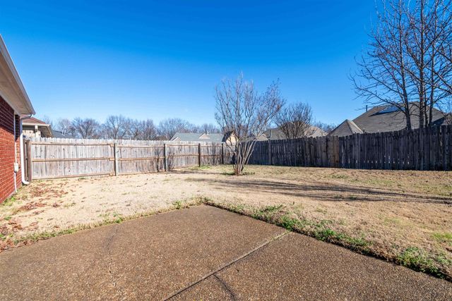 1202 LEMASA DR, Cordova, TN 38018