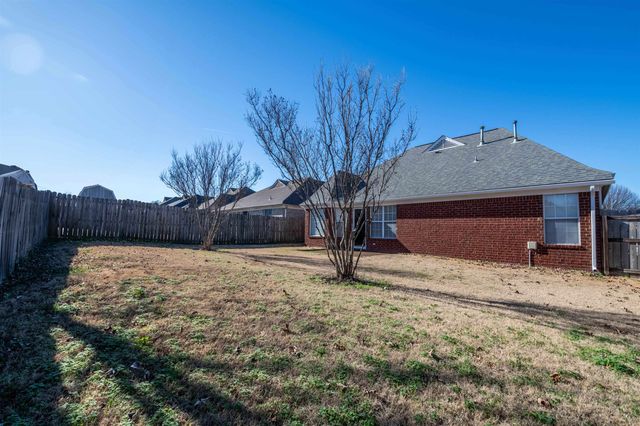 1202 LEMASA DR, Cordova, TN 38018