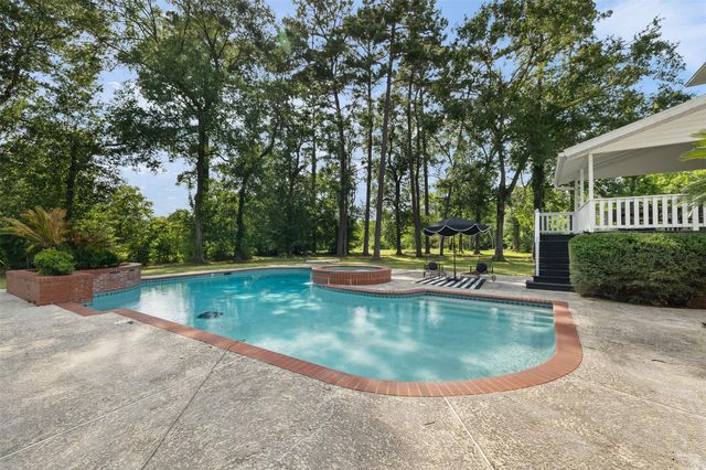 17003 Creeksouth Road, Houston, TX 77068