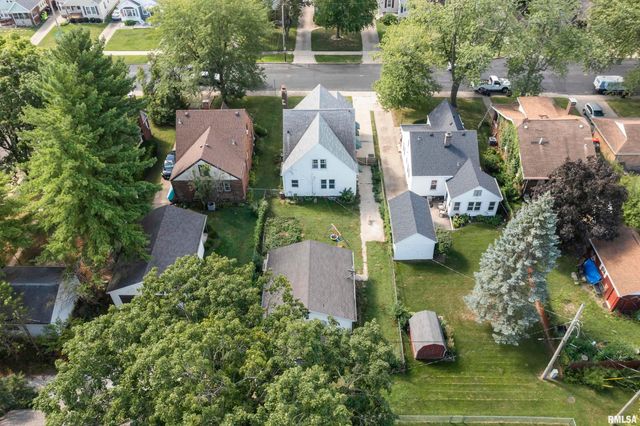 805 W FORREST HILL Avenue, Peoria, IL 61604