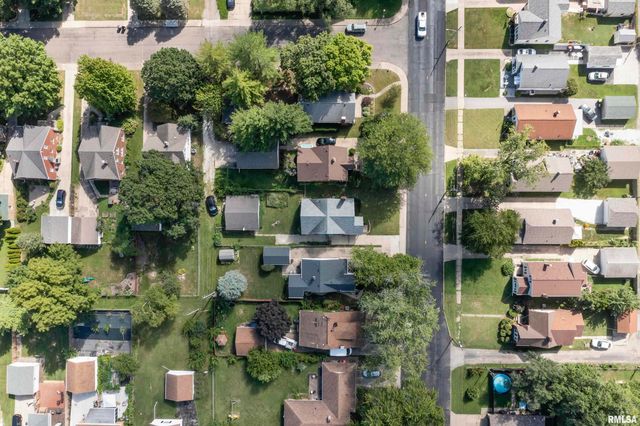 805 W FORREST HILL Avenue, Peoria, IL 61604