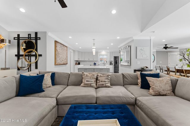 1709 Hawthorne Road, Wilmington, NC 28403