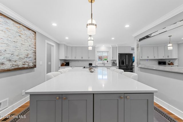 1709 Hawthorne Road, Wilmington, NC 28403