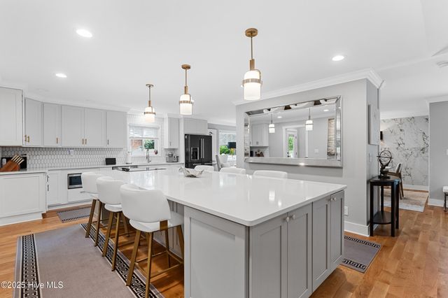 1709 Hawthorne Road, Wilmington, NC 28403