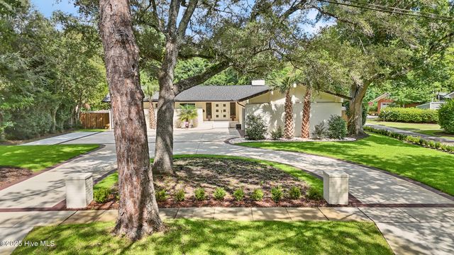 1709 Hawthorne Road, Wilmington, NC 28403