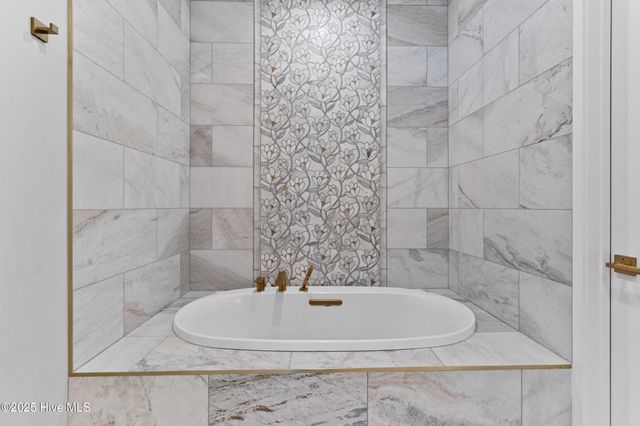 1709 Hawthorne Road, Wilmington, NC 28403