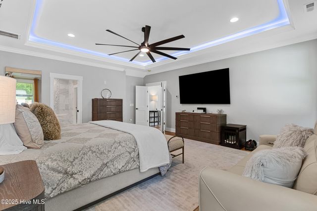 1709 Hawthorne Road, Wilmington, NC 28403