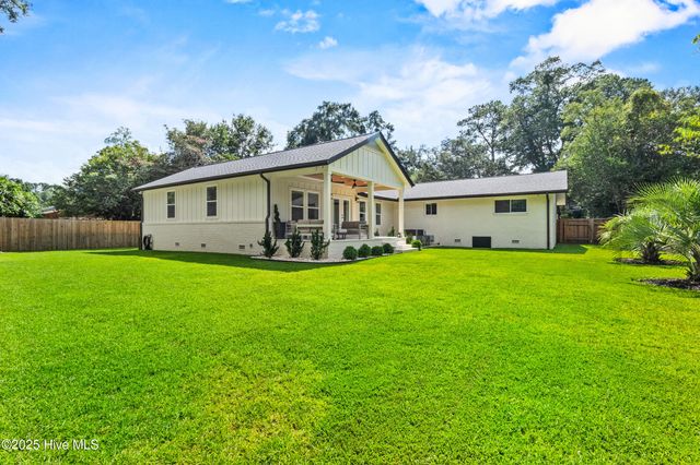 1709 Hawthorne Road, Wilmington, NC 28403