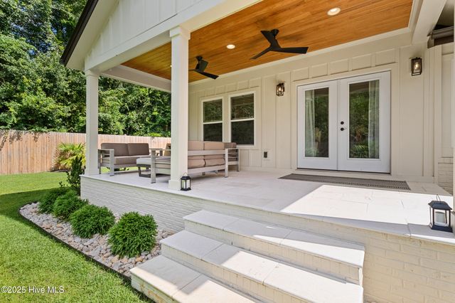 1709 Hawthorne Road, Wilmington, NC 28403