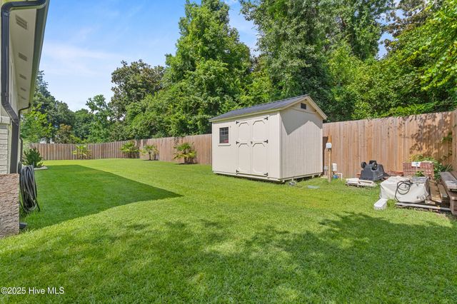 1709 Hawthorne Road, Wilmington, NC 28403