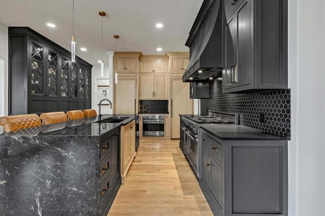 14616 Mistletoe Drive, Oklahoma City, OK 73142