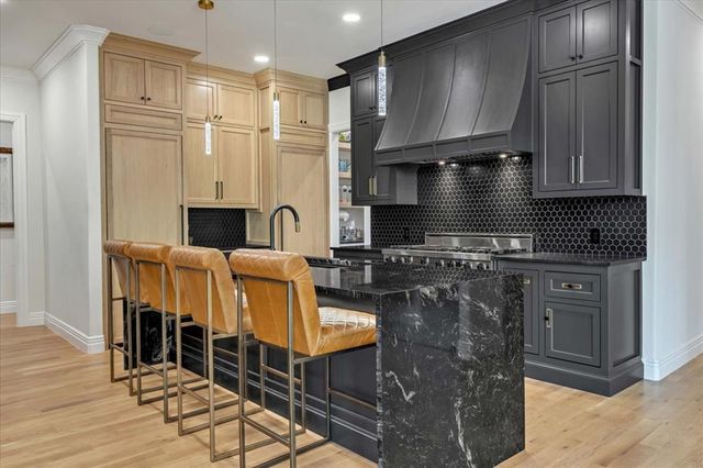 14616 Mistletoe Drive, Oklahoma City, OK 73142