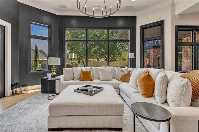 14616 Mistletoe Drive, Oklahoma City, OK 73142