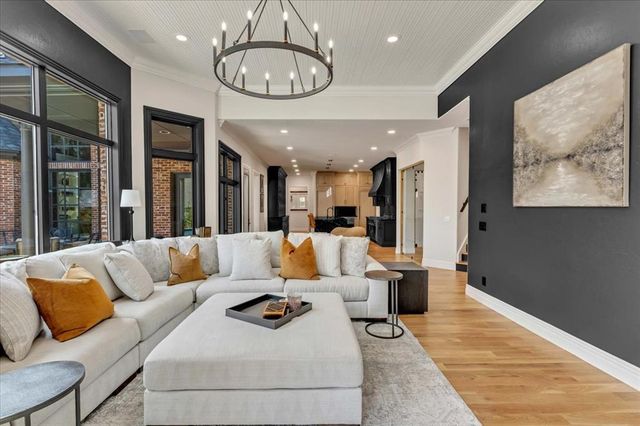 14616 Mistletoe Drive, Oklahoma City, OK 73142