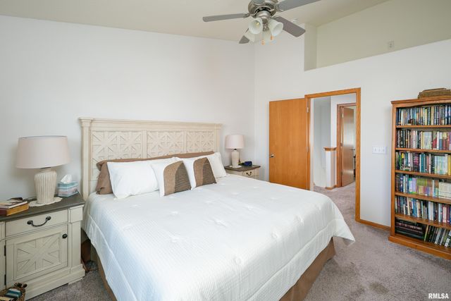 1729 Jenna Drive, Davenport, IA 52804