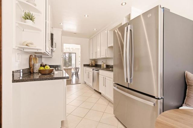 39 Appian Way C, South San Francisco, CA 94080