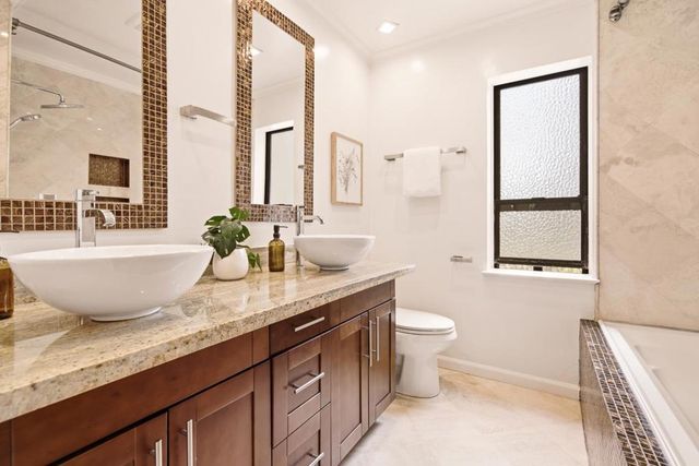 39 Appian Way C, South San Francisco, CA 94080