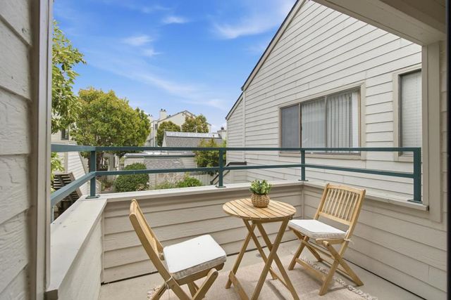 39 Appian Way C, South San Francisco, CA 94080