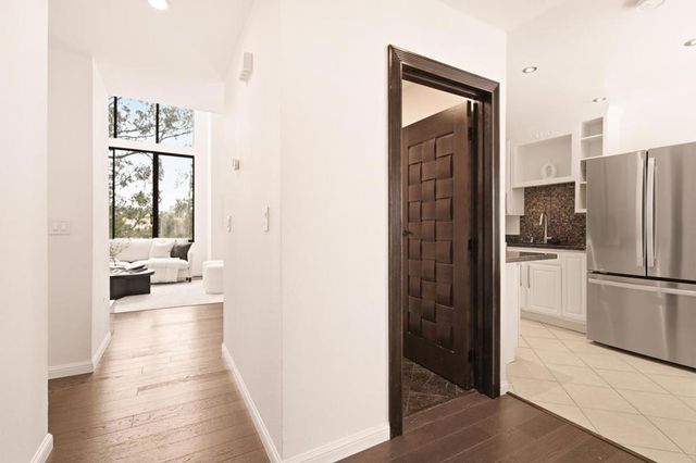 39 Appian Way C, South San Francisco, CA 94080