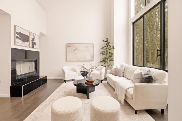 39 Appian Way C, South San Francisco, CA 94080