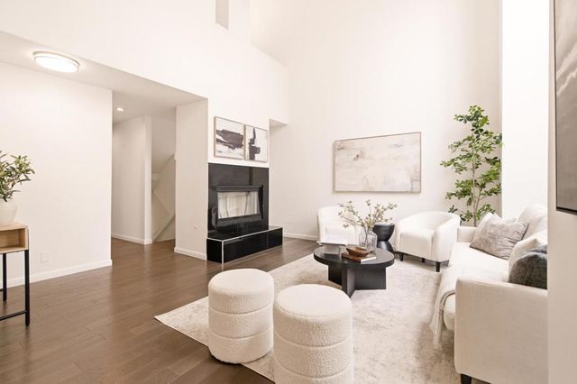 39 Appian Way C, South San Francisco, CA 94080