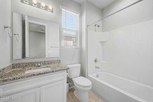 1032 W Calle Moa, Sahuarita, AZ 85629