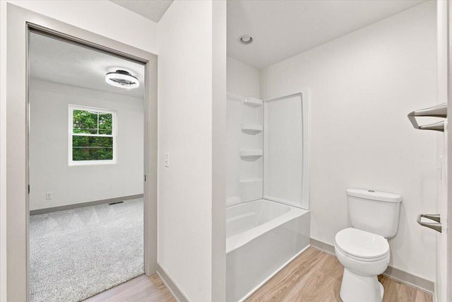 712 LINDBERG Drive, Council Bluffs, IA 51503