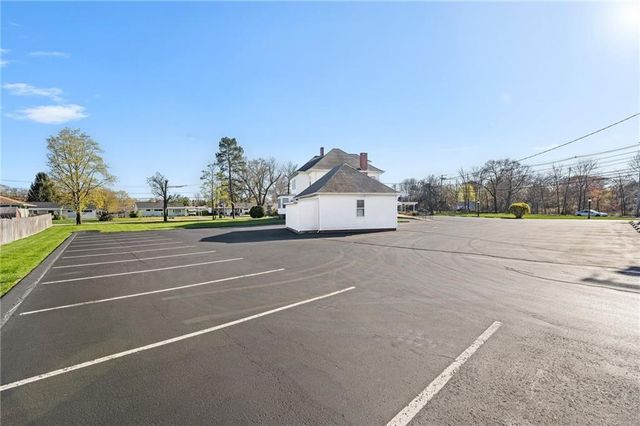 982 Warwick Avenue, Warwick, RI 02888