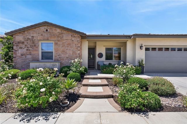 11751 Ambling Way, Corona, CA 92883
