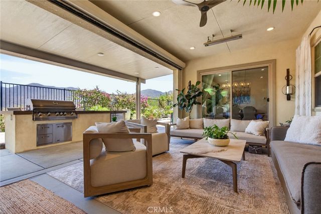 11751 Ambling Way, Corona, CA 92883