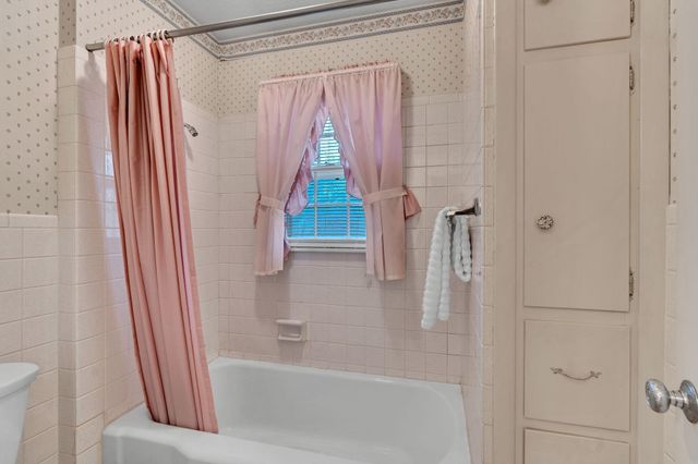 4510 E 25th St N, Wichita, KS 67220