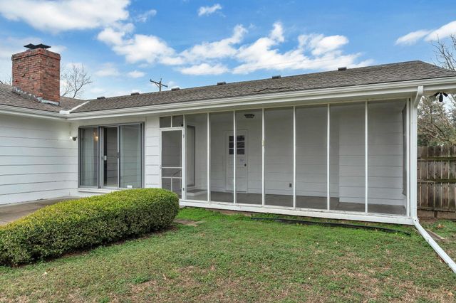 4510 E 25th St N, Wichita, KS 67220