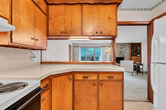 4510 E 25th St N, Wichita, KS 67220