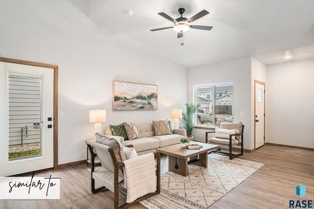 2401 E Jetty Pl Place, Sioux Falls, SD 57108