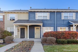 4575 Moffett Road NW, Comstock Park, MI 49321