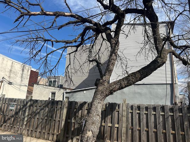 2612 MEMPHIS STREET, Philadelphia, PA 19125