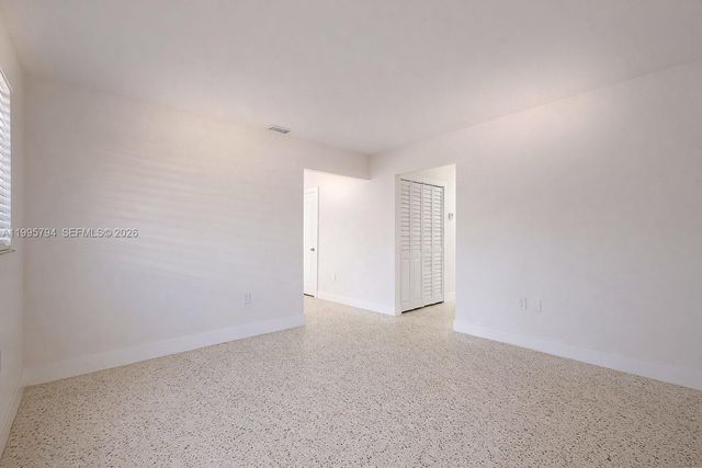 2436 NW 11th St 2436, Miami, FL 33125