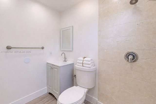 2436 NW 11th St 2436, Miami, FL 33125