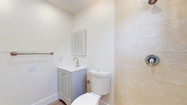 2436 NW 11th St 2436, Miami, FL 33125