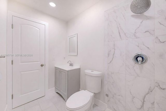 2436 NW 11th St 2436, Miami, FL 33125