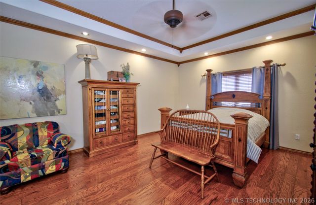 1129 Elizabeth Drive, Checotah, OK 74426