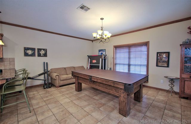 1129 Elizabeth Drive, Checotah, OK 74426