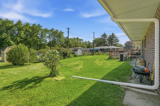 3770 E 34th Place, Hobart, IN 46342