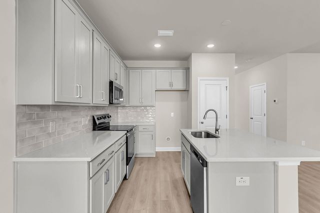 121 Berry Shoals Drive, Summerville, SC 29485