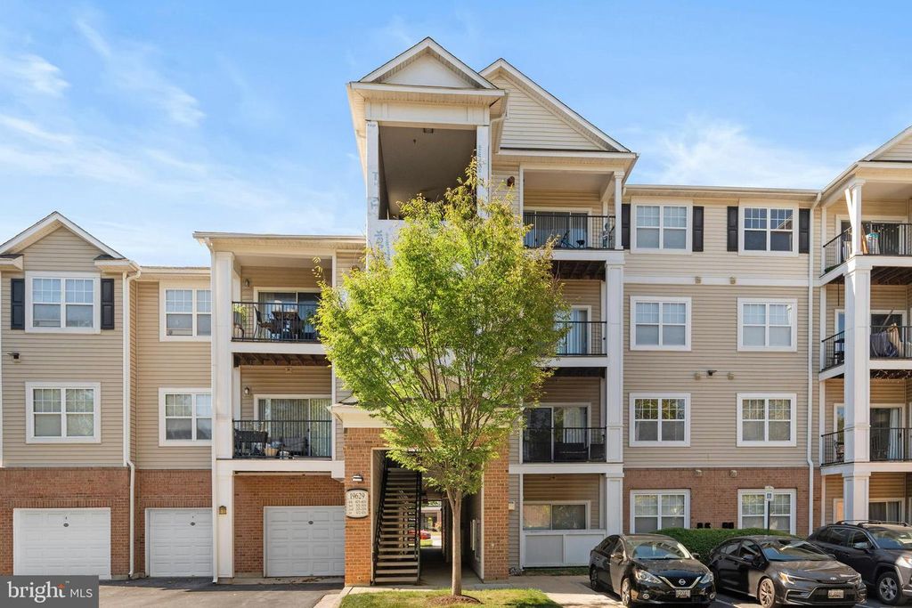 19629 GALWAY BAY CIR #202, Germantown, MD 20874