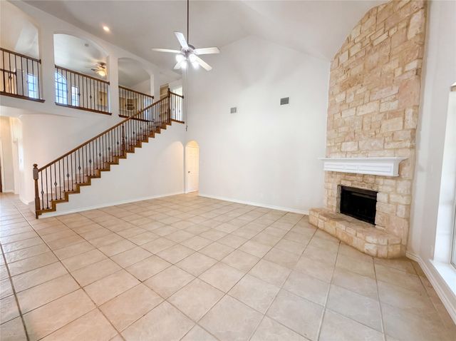 1126 Glencoe Drive, Glenn Heights, TX 75154