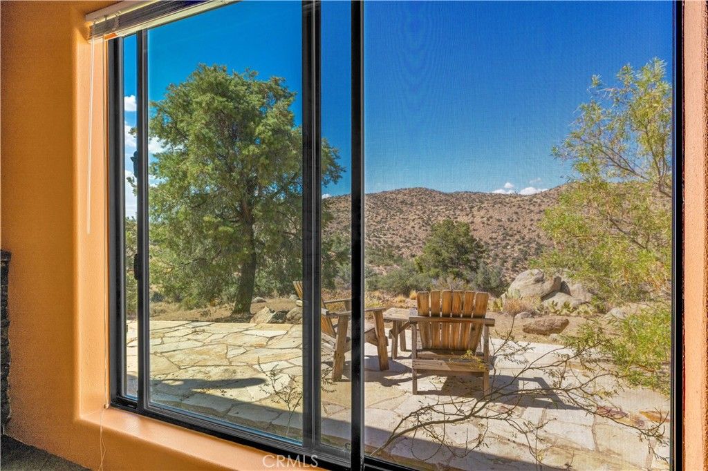 Image 13 of property listing at 48620 Madison Road, Pioneertown, CA 92268