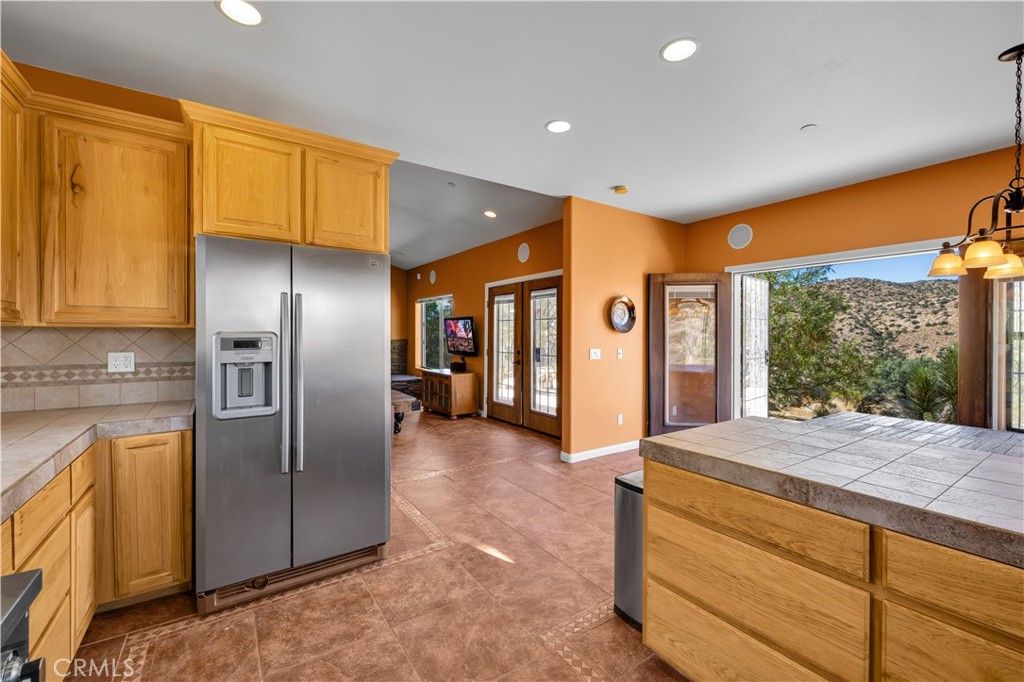 Image 17 of property listing at 48620 Madison Road, Pioneertown, CA 92268
