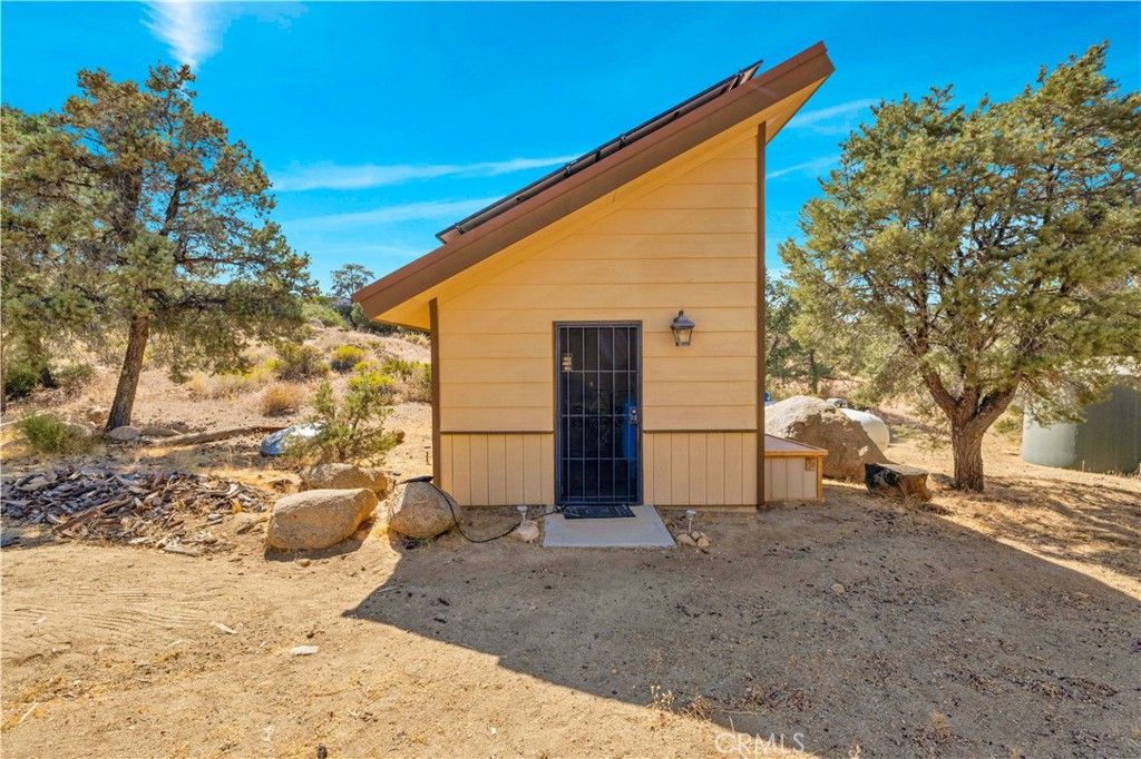 Image 33 of property listing at 48620 Madison Road, Pioneertown, CA 92268