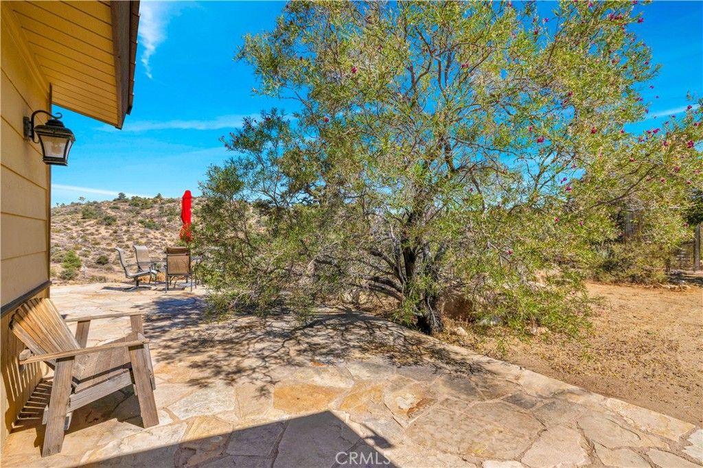 Image 38 of property listing at 48620 Madison Road, Pioneertown, CA 92268
